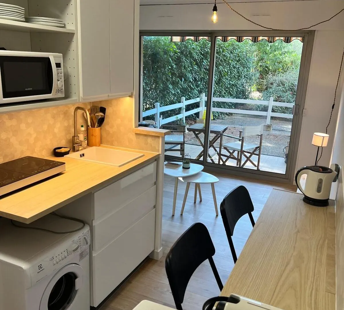 Charmant Studio En Bord De Mer Antibes Apartment
